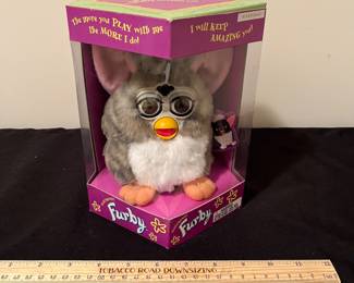 A182 - $50. 1998 Furby. Has "Red wolf" eyes.