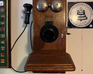 A154 - $185. Antique Northern Electric Oak hand crank telephone. Cranks and rings.