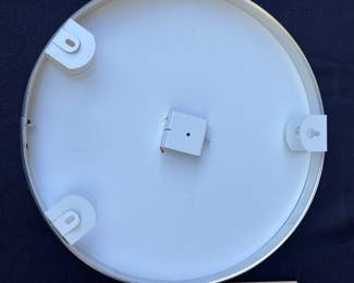 A31 - $100. 1970s 7-Up Thermometer. Measures 12.5 diameter.
