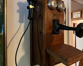 A154 - $185. Antique Northern Electric Oak hand crank telephone. Cranks and rings.