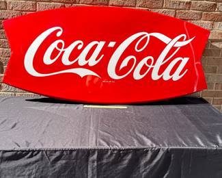 A172 - $550. 1960’s Fishtail Coca-cola AM20 sign. Excellent condition, for age. Original, has not been repainted. 5 Ft. (Allen Morris)