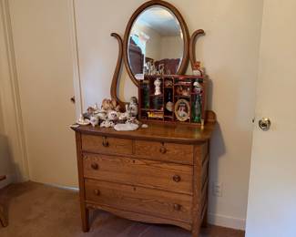 OVERVIEW - Lots of smaller items available to browse when you come to shop!