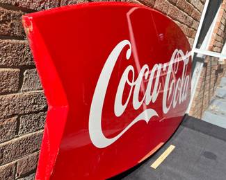 A172 - $550. 1960’s Fishtail Coca-cola AM20 sign. Excellent condition, for age. Original, has not been repainted. 5 Ft. (Allen Morris)