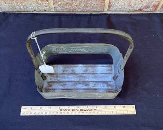 A111 - $20. Drink Pepsi-Cola metal carrying case.