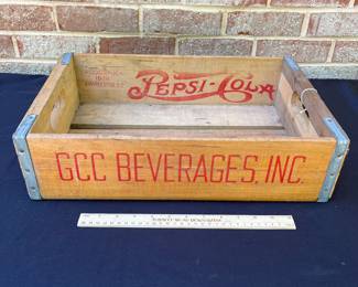 A106 - $25. GCC Beverage Crate. Woodstock 1978 Charleston, SC.