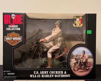 A189 - $35. G.I. Joe classic collection Harley Davidson. US Army courier. New.