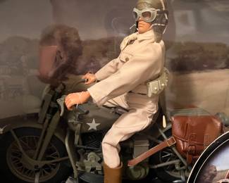 A189 - $35. G.I. Joe classic collection Harley Davidson. US Army courier. New.