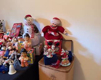 OVERVIEW - Lots of smaller items available to browse when you come to shop!