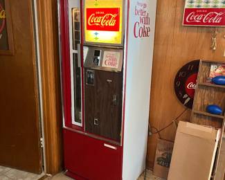 A173 - $500. Cavalier Model CCS-12-96 "Things go better with Coke". 15 cents. Drink machine in working order - cools! Original condition!