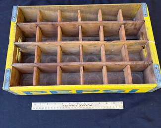 A107 - $35. Pepsi drink carrier case. Pepcom, Ind.