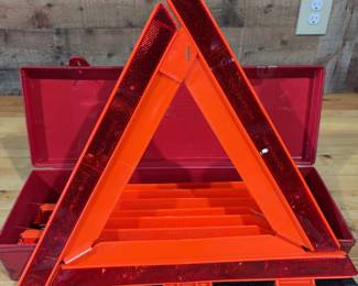 3 Safety triangle