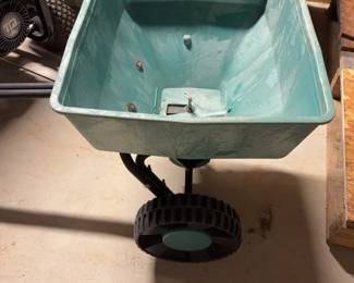 Seed spreader