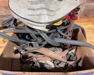 4 Ratchet strap 2 jumper cables