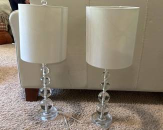 057 pairofglassballtablelampswithwhit