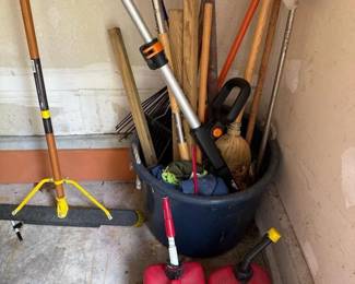 118 assortedyardtoolsandgascans