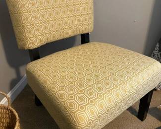 100 modernarmlessaccentchairwithgeometr