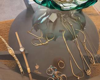 Tons of 10-18k jewelry priced to sell!