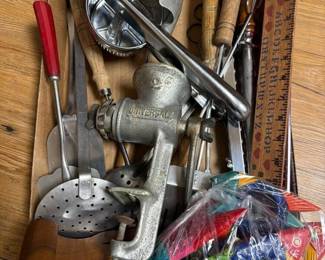 120 vintagekitchenutensils