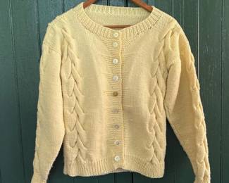 080 creamcableknitcardigansweater