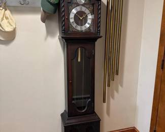 005 colonialgrandfatherclock