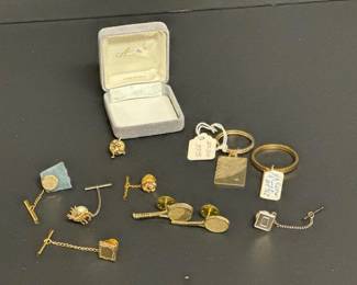 110 vintagetietackskeychainslapelpinsg