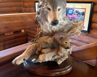 Wolf sculpture