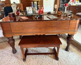 Square grand piano