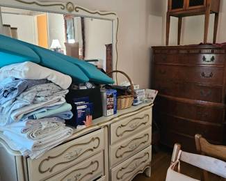 Georgian tall boy dresser