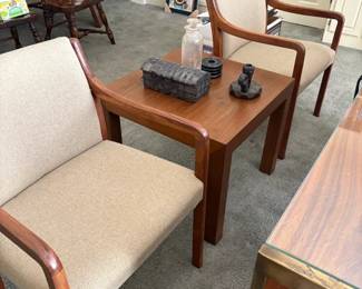 2 Chairs and Table