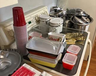 Kitchen Cookware, Bakeware and Accessories Collection