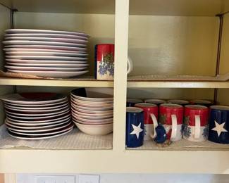 Texas Flag and Bluebonnet Dinnerware Collection