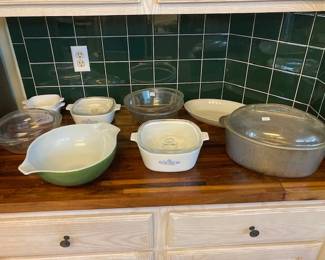 kitchen cookware