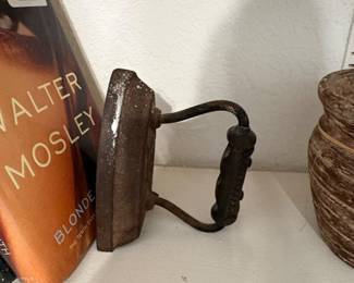 Antique Cast Iron Sad Iron