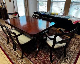 Gorgeous Dining Table & 6 Chairs