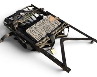 Lone Wolf Metal Tree Stand