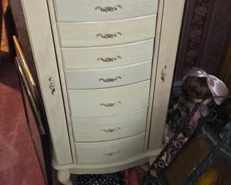 Jewelry armoire