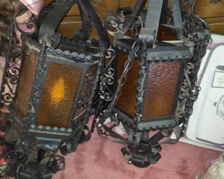 Ceiling lights