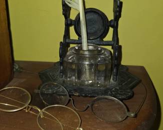 Cast iron inkwell