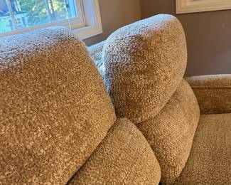Head pillows can move forward
