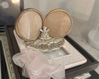 Vintage SilverPlated Cherub Double Photo Frame