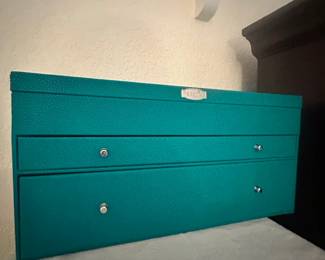 Prestige Jewelry Box
