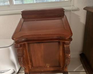 Victorian Walnut Davenport Desk