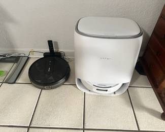 Narwal Freo Robot Vacuum and Mop