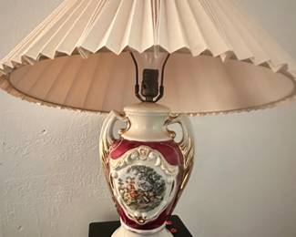 Vintage Victorian Style Courting Couple Porcelain Urn Table Lamp