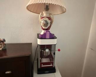 Nostalgia Electrics Hollywood Series Popcorn Maker and Porcelain Urn Table Lamp