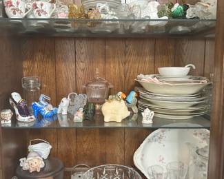 Assorted Collectible Glassware and Porcelain Curio Cabinet Contents