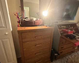 MidCentury Modern Style FourDrawer Chest with Mirror