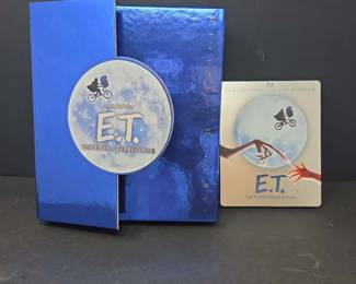 E.T. The ExtraTerrestrial 20th Anniversary Ultimate Gift Set w Film Frame, Collectors Book, COA