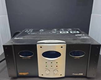 Monster Power Signature Series AVS 2000 Automatic Voltage Stabilizer Noel Lee Signature Edition