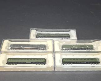 Collection Of 5 American Z Line AZL Sleeper And Passenger Rail Cars Z Scale Pullman, Santa Fe